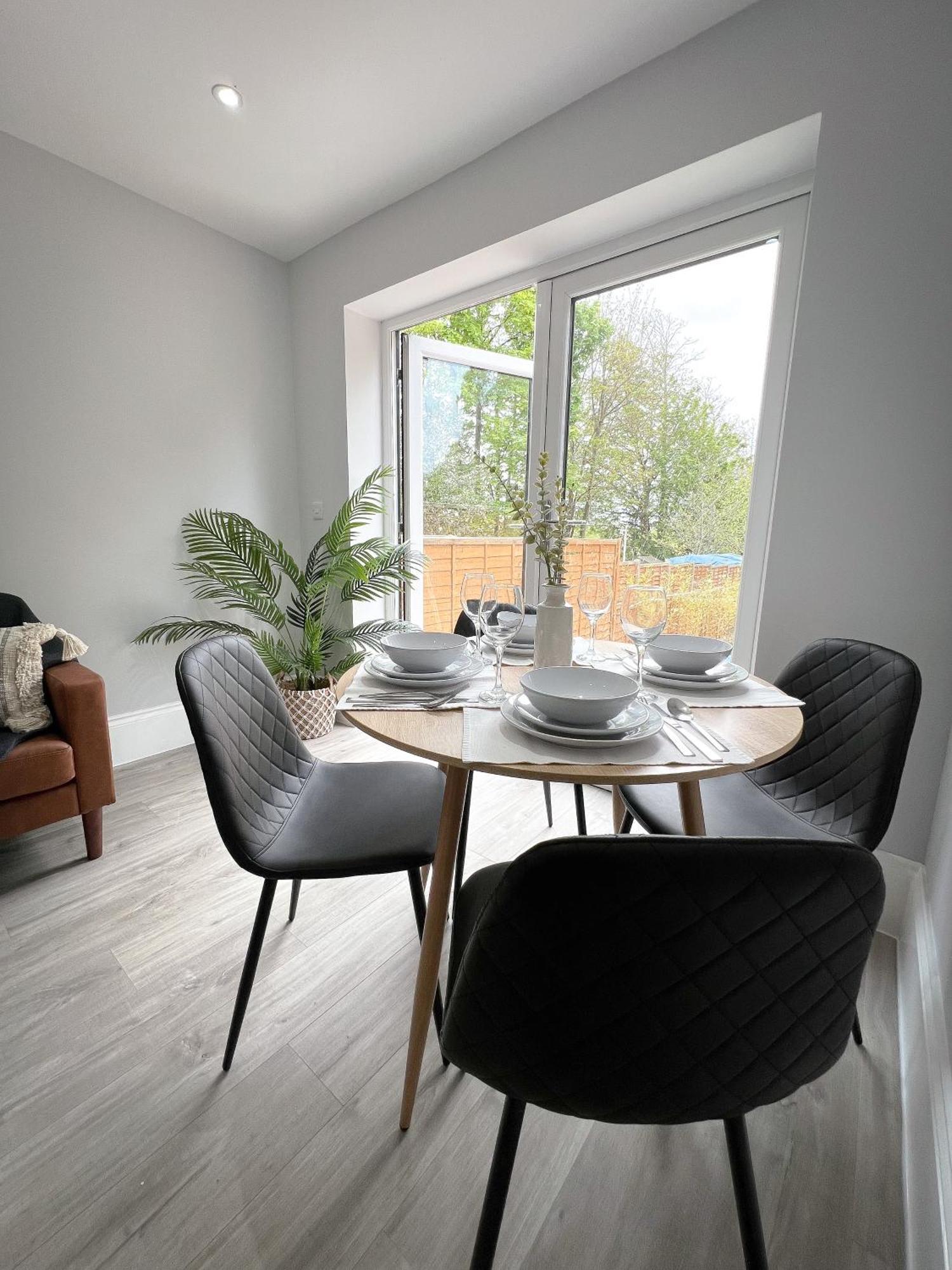 Campbells Crib Apartment Maidstone Exterior photo